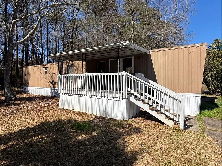 63 Poole Cir — Photo 1