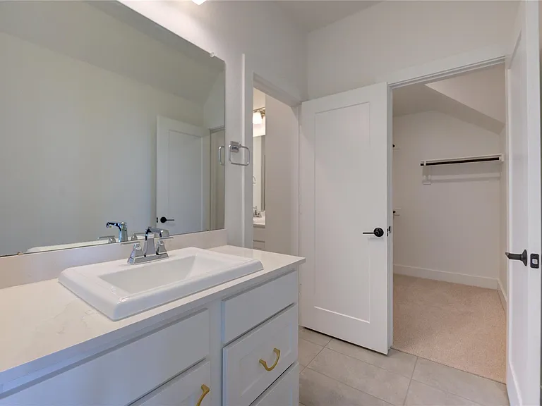 10318 Fountain Shore Dr — Photo 33