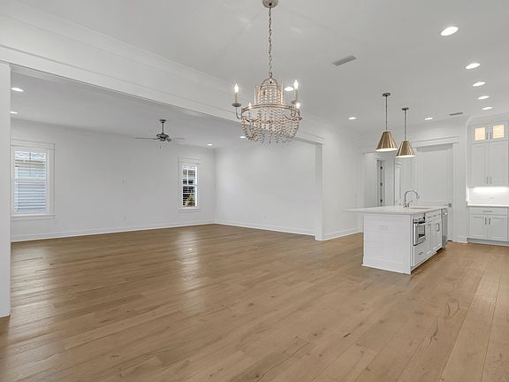 4th image of 89 Basal St Lot 133