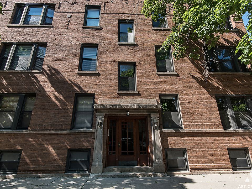 1st image of 3050 W Sunnyside Ave #1