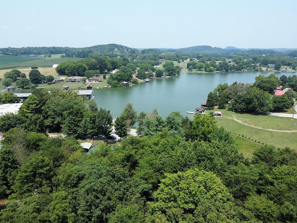 1st image of Collie Cove Ct