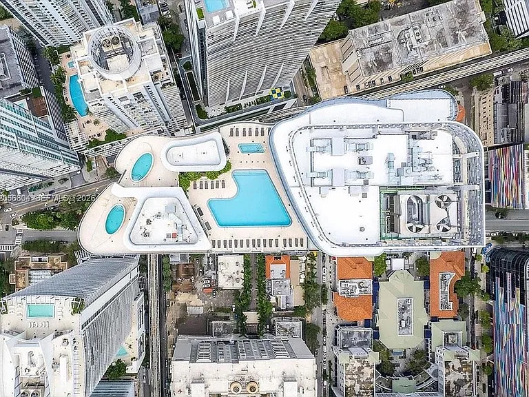 1000 Brickell Plz #3211 — Photo 35