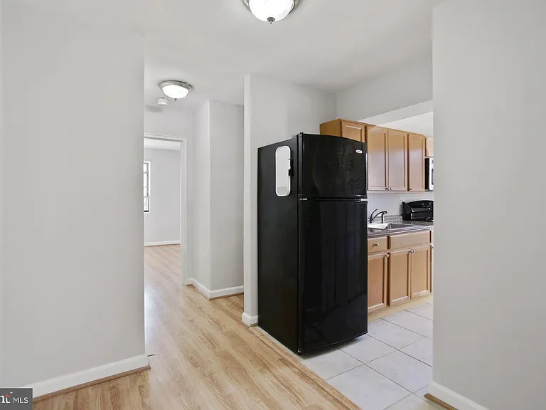 1631 6th St NW #12 — Photo 7
