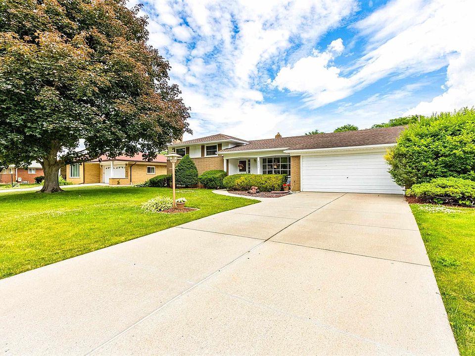 1st image of 37264 Ruth Dr