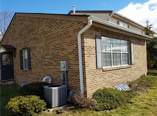 43 Hamilton Dr, Spotswood, NJ 08884