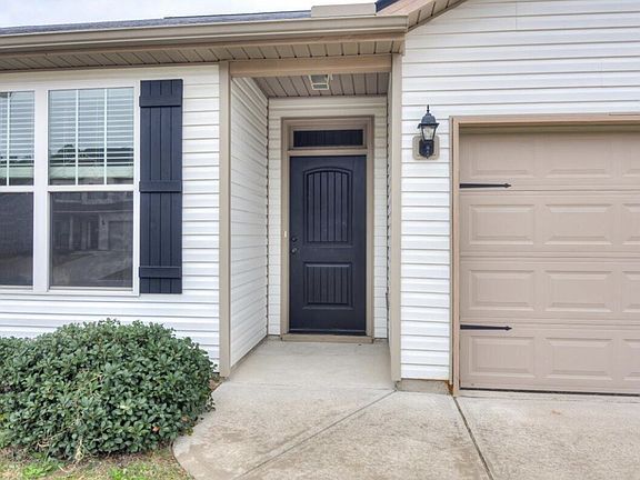 3rd image of 2020 Fern Crest Ln