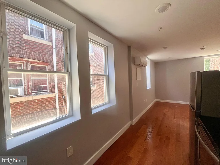 4508 Walnut St #312 — Photo 10