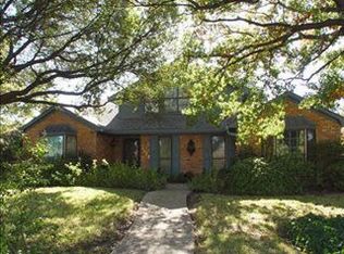 7522 Meadow Rd, Dallas, TX 75230