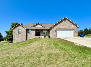 201 Clear Lake Dr, Somerset, KY 42503