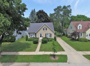 1415 Eliza St, Green Bay, WI 54301