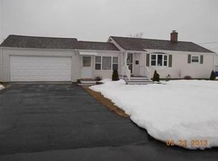 44 Louise St, Springfield, MA 01118