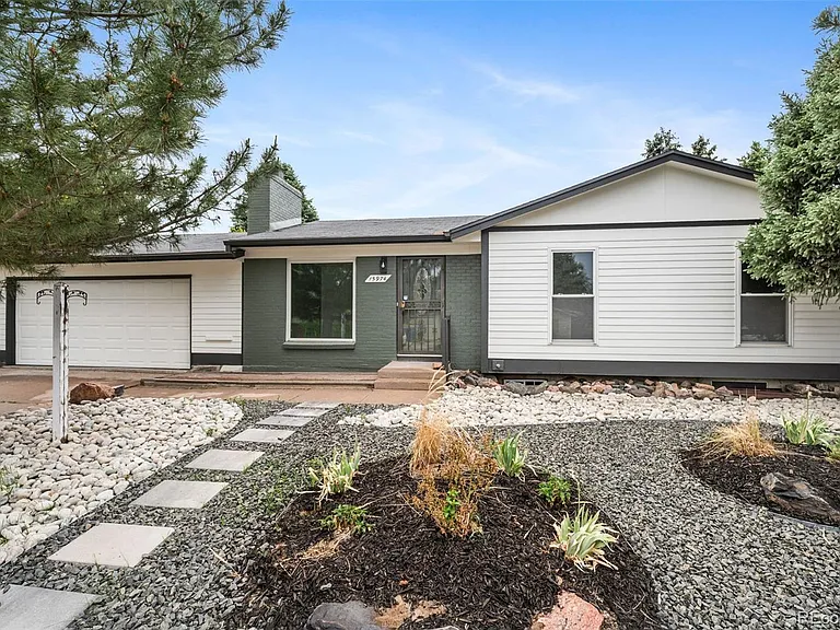 15974 E Baltic Pl — Photo 3