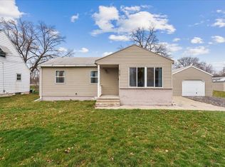 638 Summit Ave, Waterloo, IA 50701