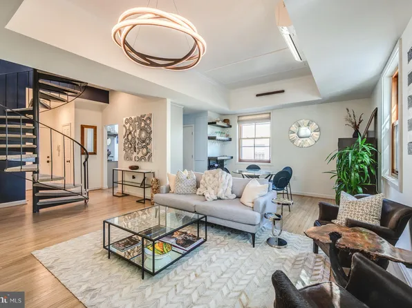 411 S Columbus St APT 8, Alexandria, VA 22314