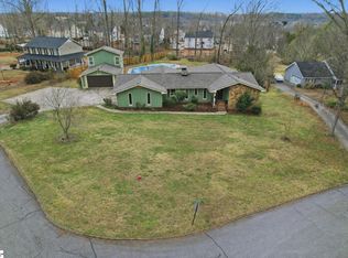 400 Clarendon Dr, Easley, SC 29642