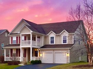 1444 Walnut Dr, Dundee, IL 60118