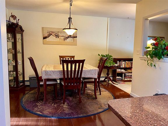 4th image of 2472 Stephanie Ln
