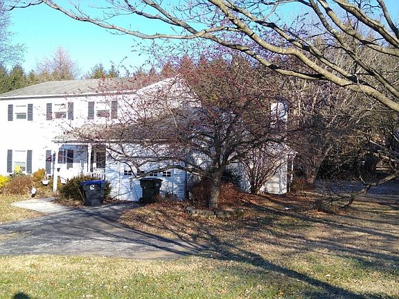 2nd image of 102 Lehigh Dr