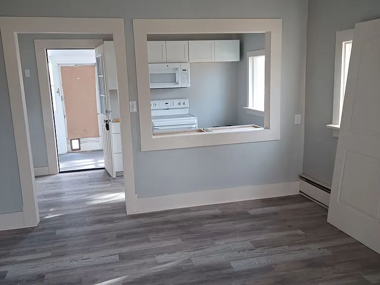5455 N Montana Ave — Photo 9