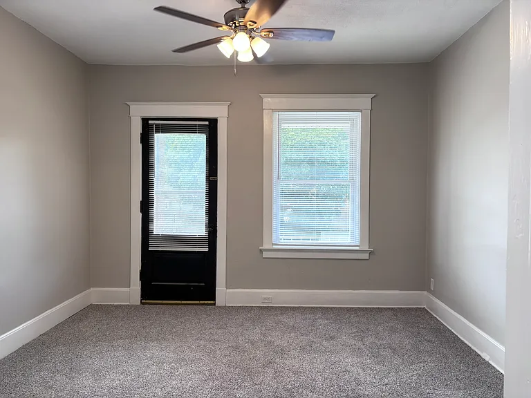 4030 Burwood Ave #2 — Photo 6