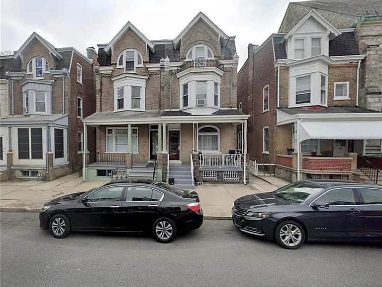 1438 W Turner St #3 — Photo 1