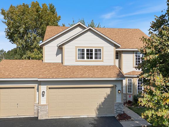 3rd image of 6544 Wildflower Dr S