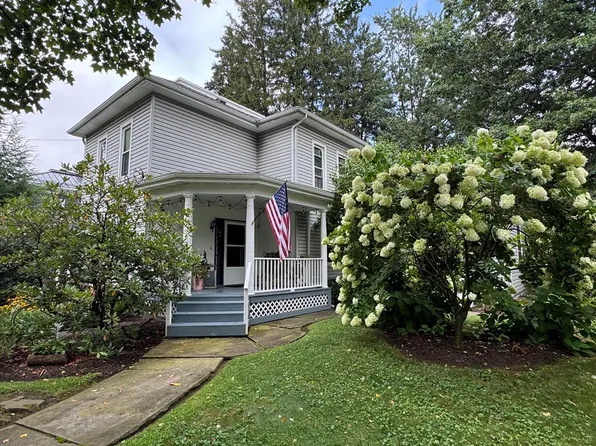 438 W Church St, Galion, OH 44833