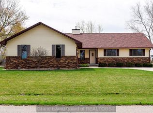 2003 Bass Rd, Grand Island, NE 68801