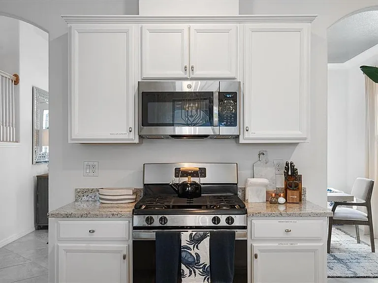 6523 Clairborne Ln — Photo 23