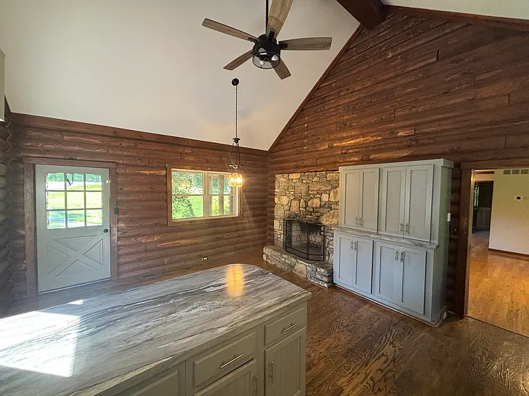 3109 Heritage Ct — Photo 9