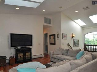 12 Mountain Laurel Ln, Glocester, RI 02814