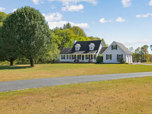 185 Johns Creek Rd, Lafayette, TN 37083