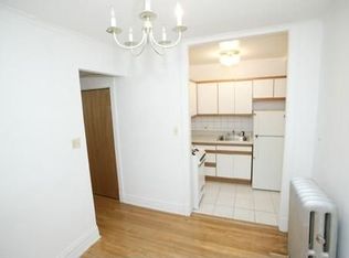 2625 W Gunnison St APT 2U, Chicago, IL 60625