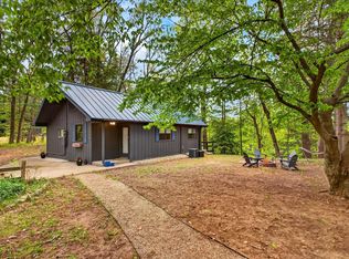 3109 Riverbend Trl, Fennville, MI 49408
