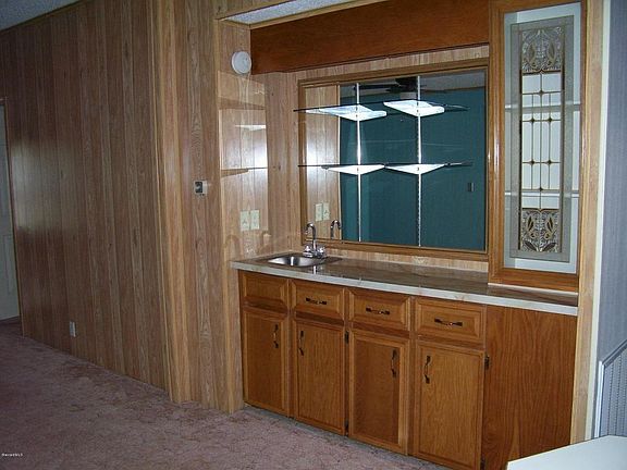 3rd image of 620 Dolphin Cir