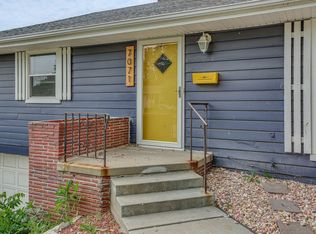 7071 Izard St, Omaha, NE 68132