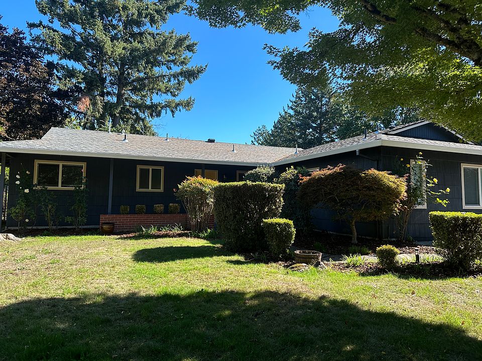 1st image of 1680 NE Juniper Ave