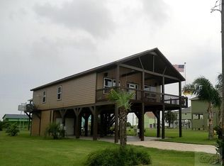 890 Sandollar Cir, Crystal Beach, TX 77650