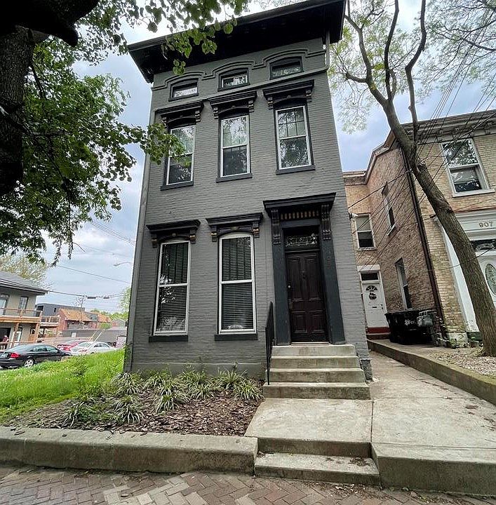 1st image of 905 E Washington St APT 1