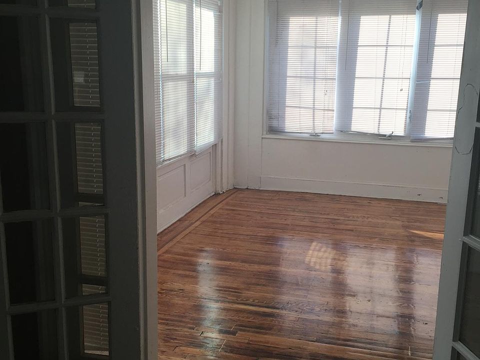 Den/ sunroom or 3rd bedroom