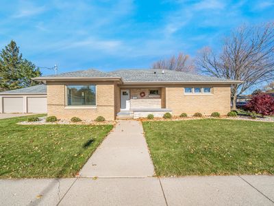 2016 E College Ave, Appleton, WI, 54915