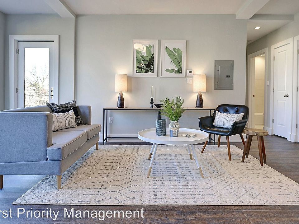 2nd image of 1219 K St NE APT 104