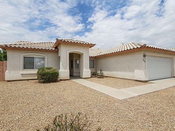 3rd image of 16120 W Maricopa St