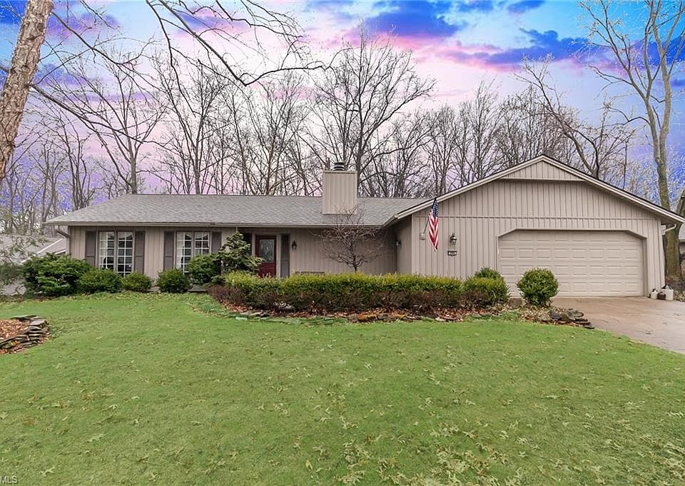 1st image of 9886 Pebble Brook Ln
