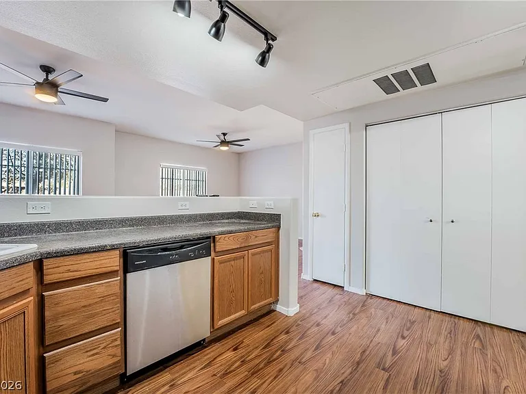 9303 Gilcrease Ave #1236 — Photo 8