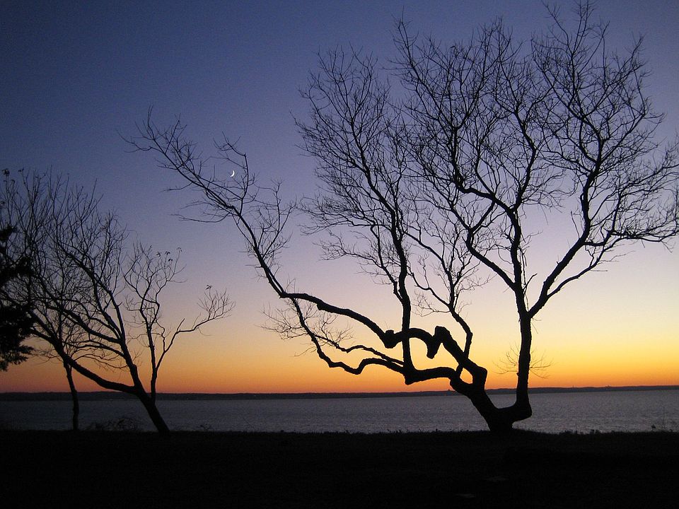 Sunset overlooking Smithtown Bay