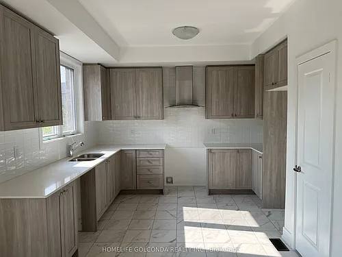 8 Sobczak Dr Photo 1