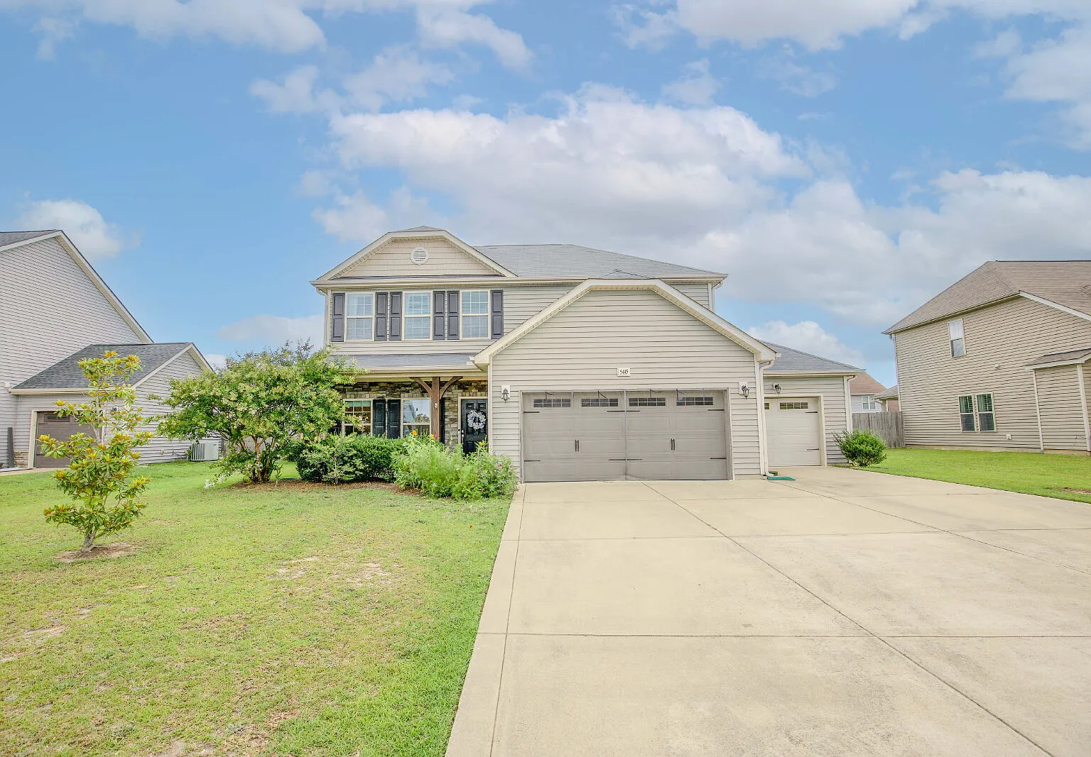 3 bed, 2.5 bath, 2023 sqft, $2,100 — Photo 4