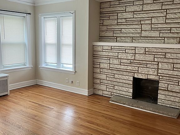 3rd image of 8430 S Paulina St #2S