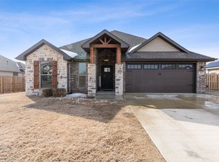 257 Coffee St, Pea Ridge, AR 72751